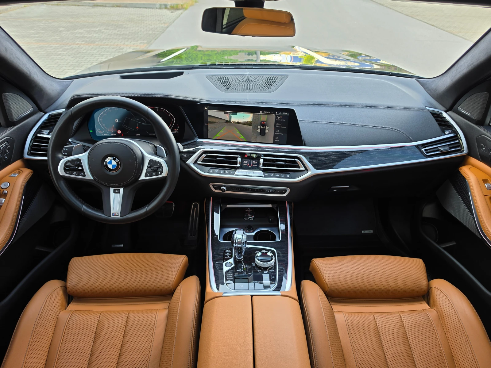 BMW X7 40i xDrive /TV/360/H&K/ SKY LOUNGE/ SOFT CLOSE | Mobile.bg � ����������� 15