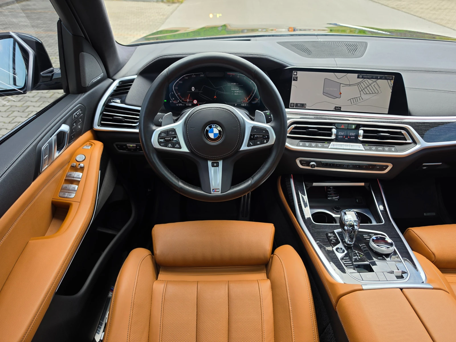BMW X7 40i xDrive /TV/360/H&K/ SKY LOUNGE/ SOFT CLOSE | Mobile.bg � ����������� 12