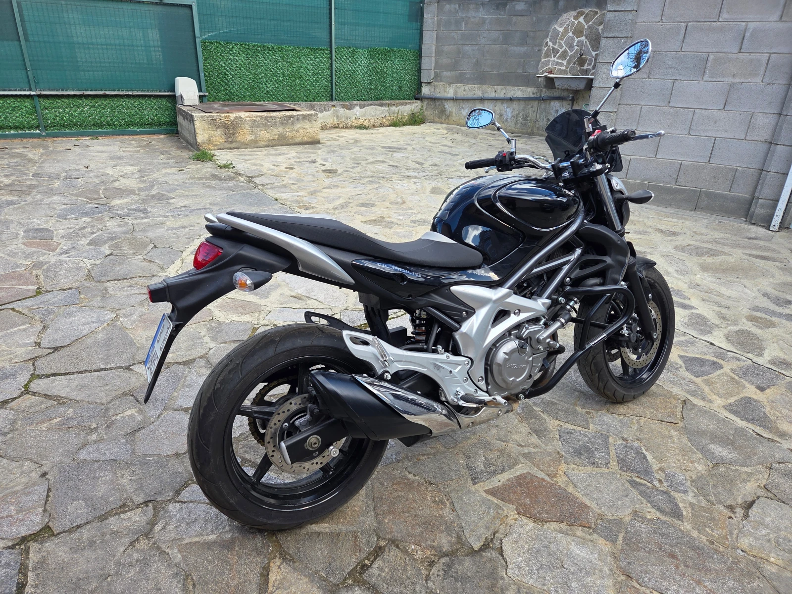 Suzuki Gladius SFV650, снимка 4 - Мотоциклети и мототехника - 54395399