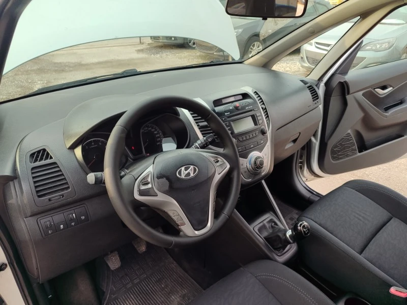 Hyundai Ix20 1.4i газ/бензин, снимка 8 - Автомобили и джипове - 44976515