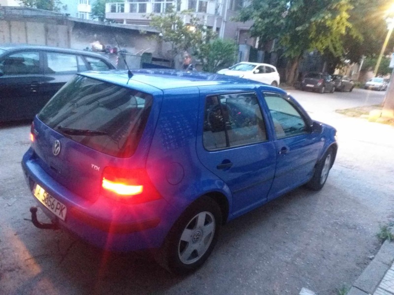 VW Golf 1.9, снимка 5 - Автомобили и джипове - 46105003