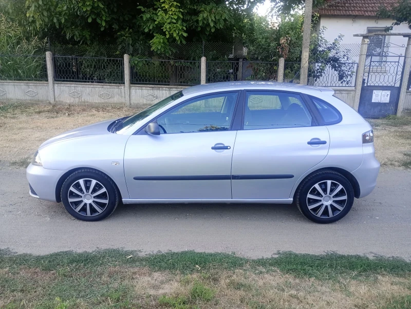 Seat Ibiza 1.2 i Feislift , снимка 5 - Автомобили и джипове - 46888441