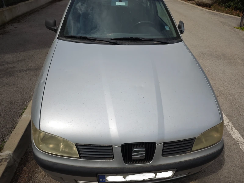 Seat Ibiza 1.4, снимка 4 - Автомобили и джипове - 47215494