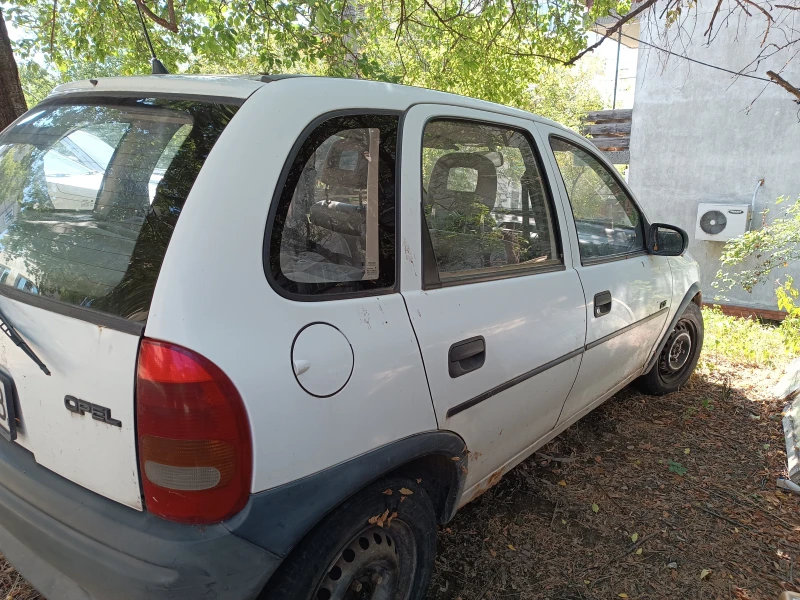 Opel Corsa, снимка 2 - Автомобили и джипове - 48154712