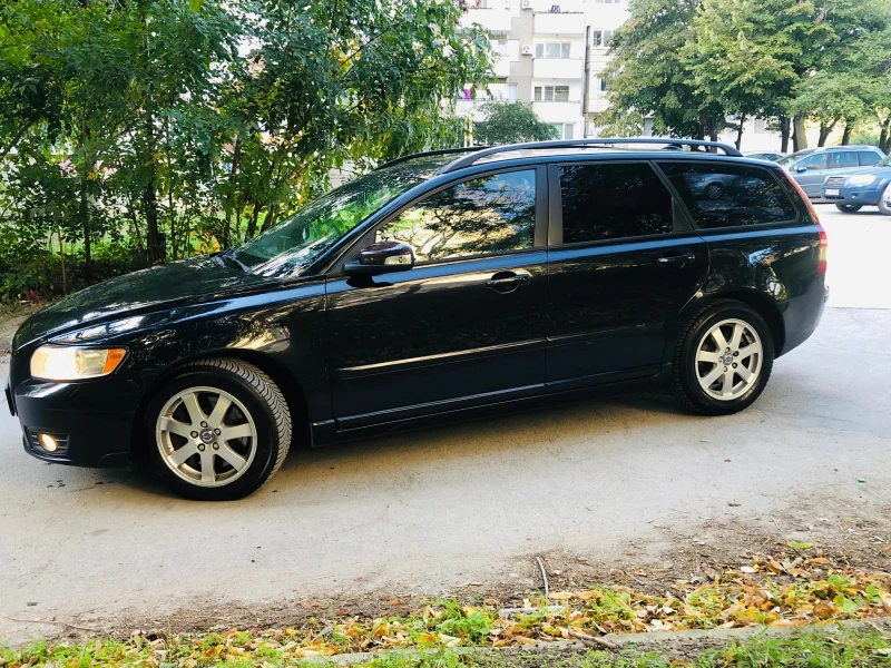 Volvo V50, снимка 2 - Автомобили и джипове - 48075411