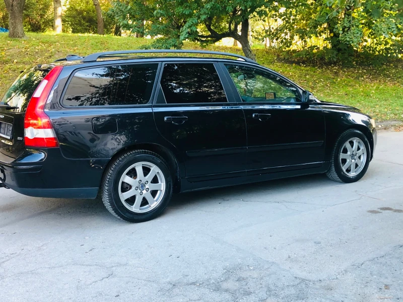 Volvo V50, снимка 4 - Автомобили и джипове - 48075411