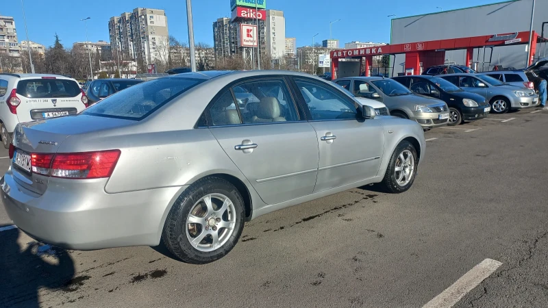 Hyundai Sonata 2.0 CRDI АВТОМАТИК, снимка 8 - Автомобили и джипове - 47989813