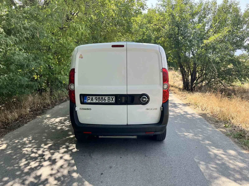 Opel Combo 1.4, снимка 5 - Автомобили и джипове - 48793069