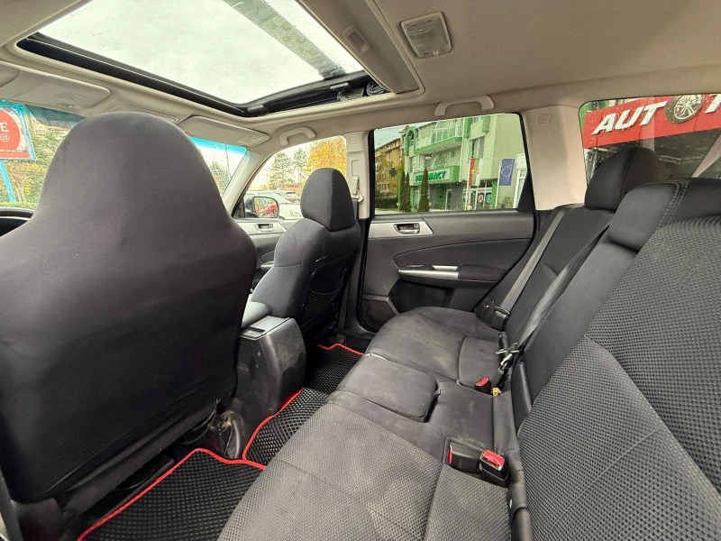 Subaru Forester, снимка 14 - Автомобили и джипове - 52364157
