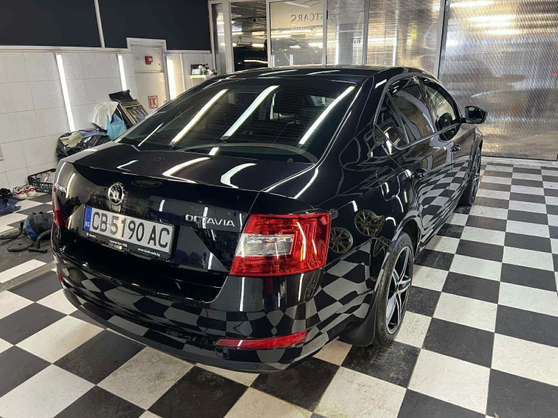 Skoda Octavia, снимка 3 - Автомобили и джипове - 52694680
