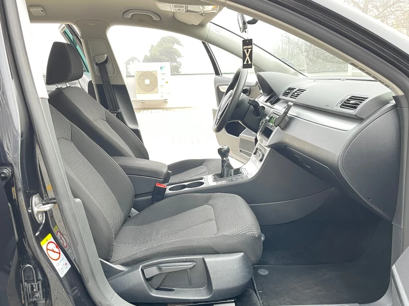 VW Passat 2.0TDI/140КС, снимка 14 - Автомобили и джипове - 52840530