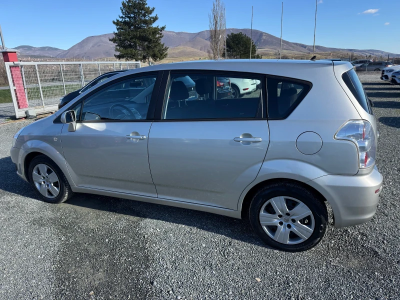 Toyota Corolla verso (KATO НОВА), снимка 9 - Автомобили и джипове - 53043453