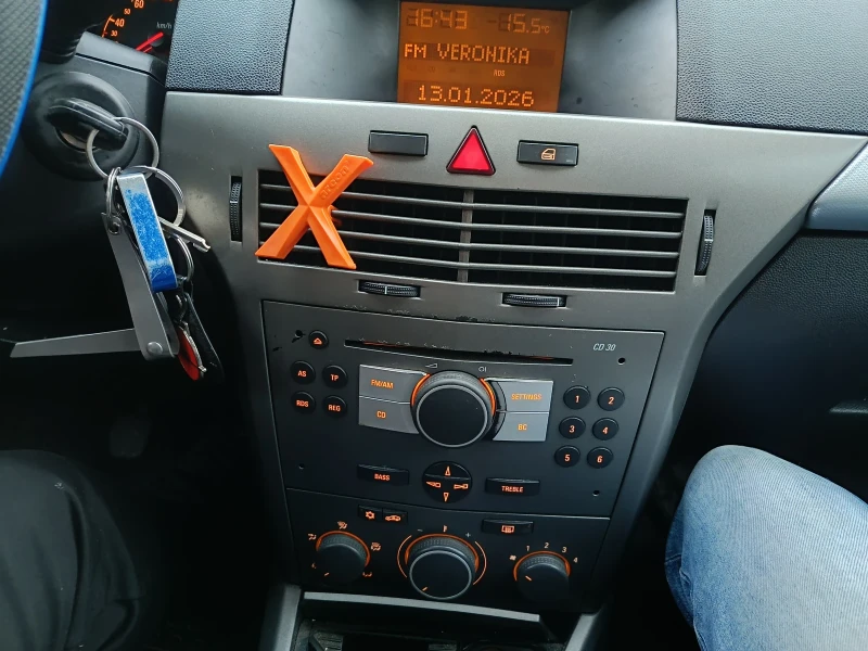 Opel Astra, снимка 14 - Автомобили и джипове - 53089406