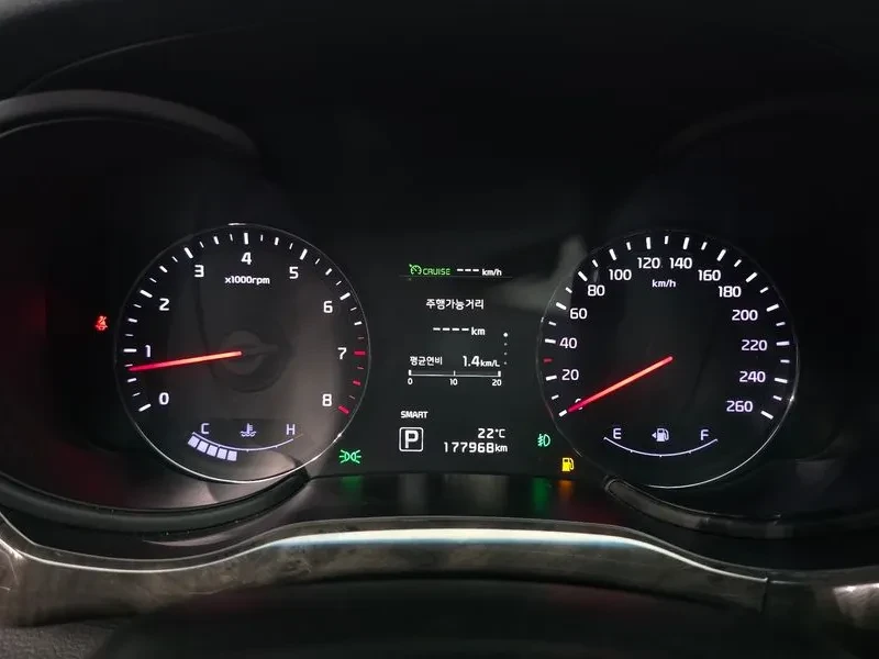 Kia K9 3.3 GDI EXECUTIVE, снимка 8 - Автомобили и джипове - 54939295