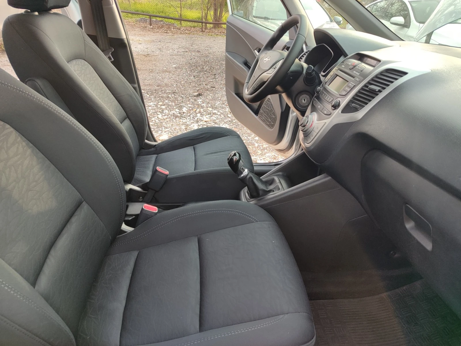 Hyundai Ix20 1.4i газ/бензин | Mobile.bg — изображение 13