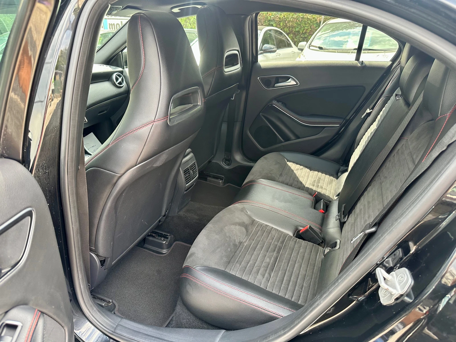 Mercedes-Benz A 220 4x4 AMG Line 🇨🇭 | Mobile.bg   15