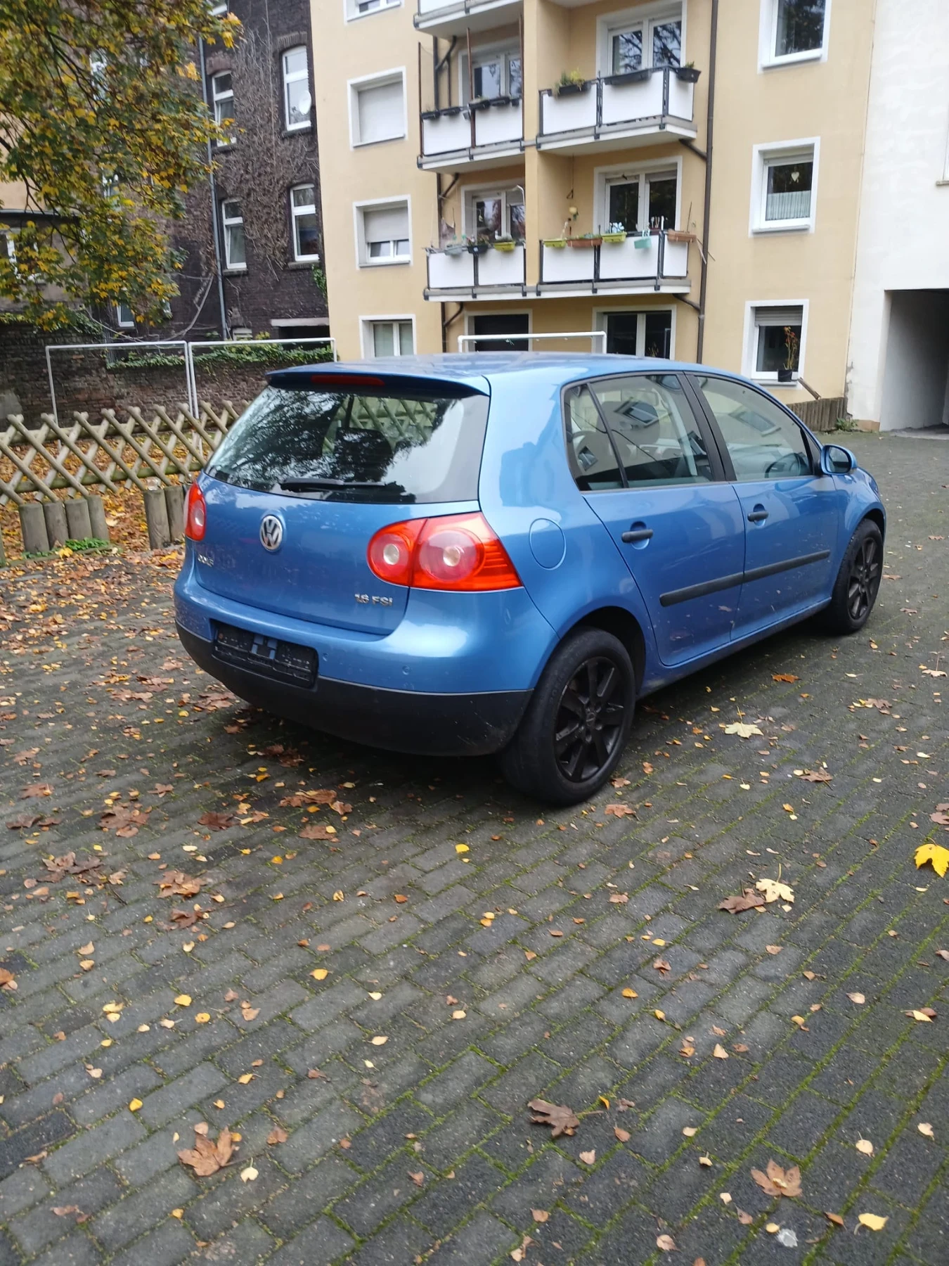 VW Golf 2004 - изображение 3
