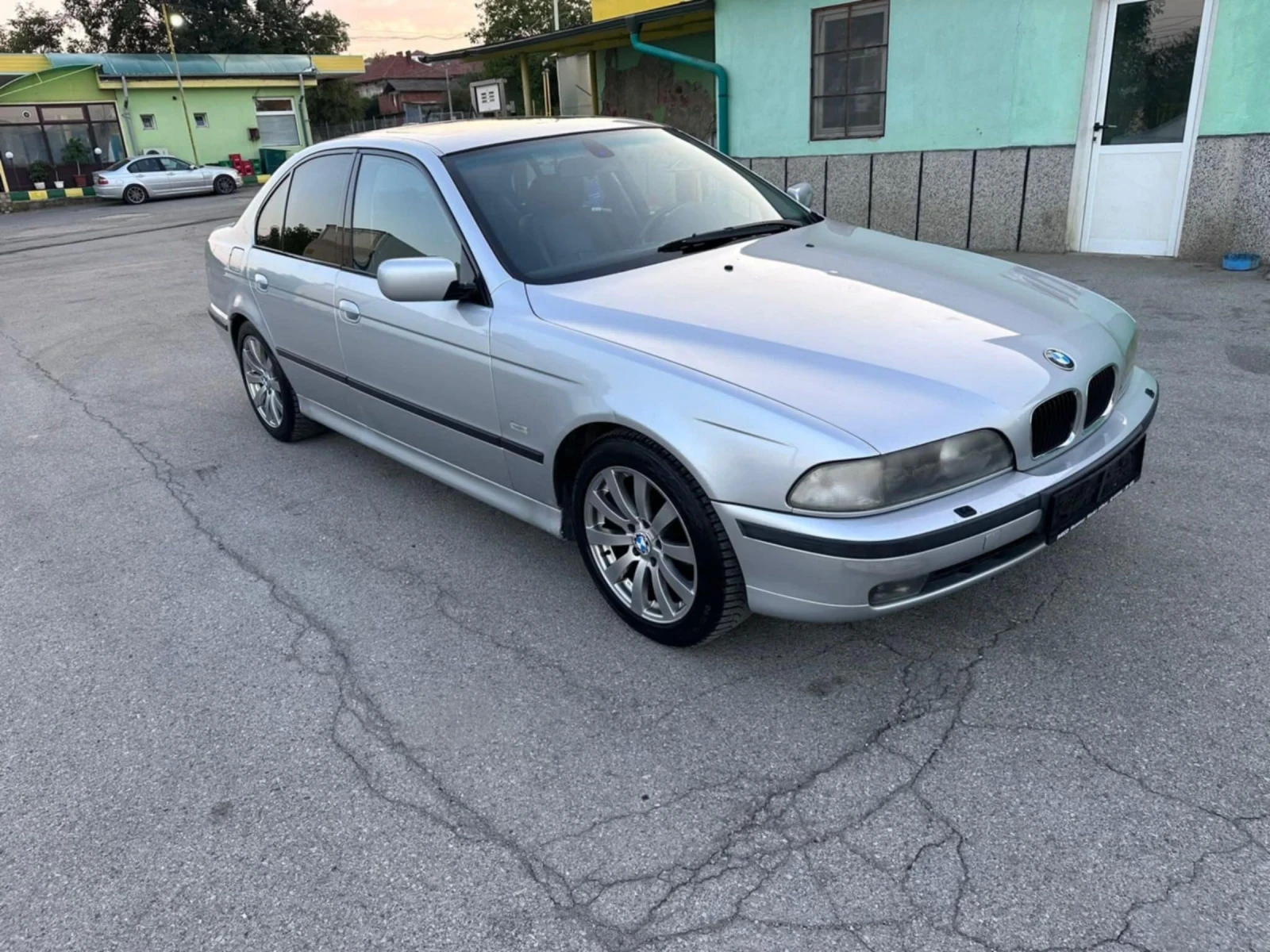 BMW 525 Нов внос във много добро състояние.  - изображение 2