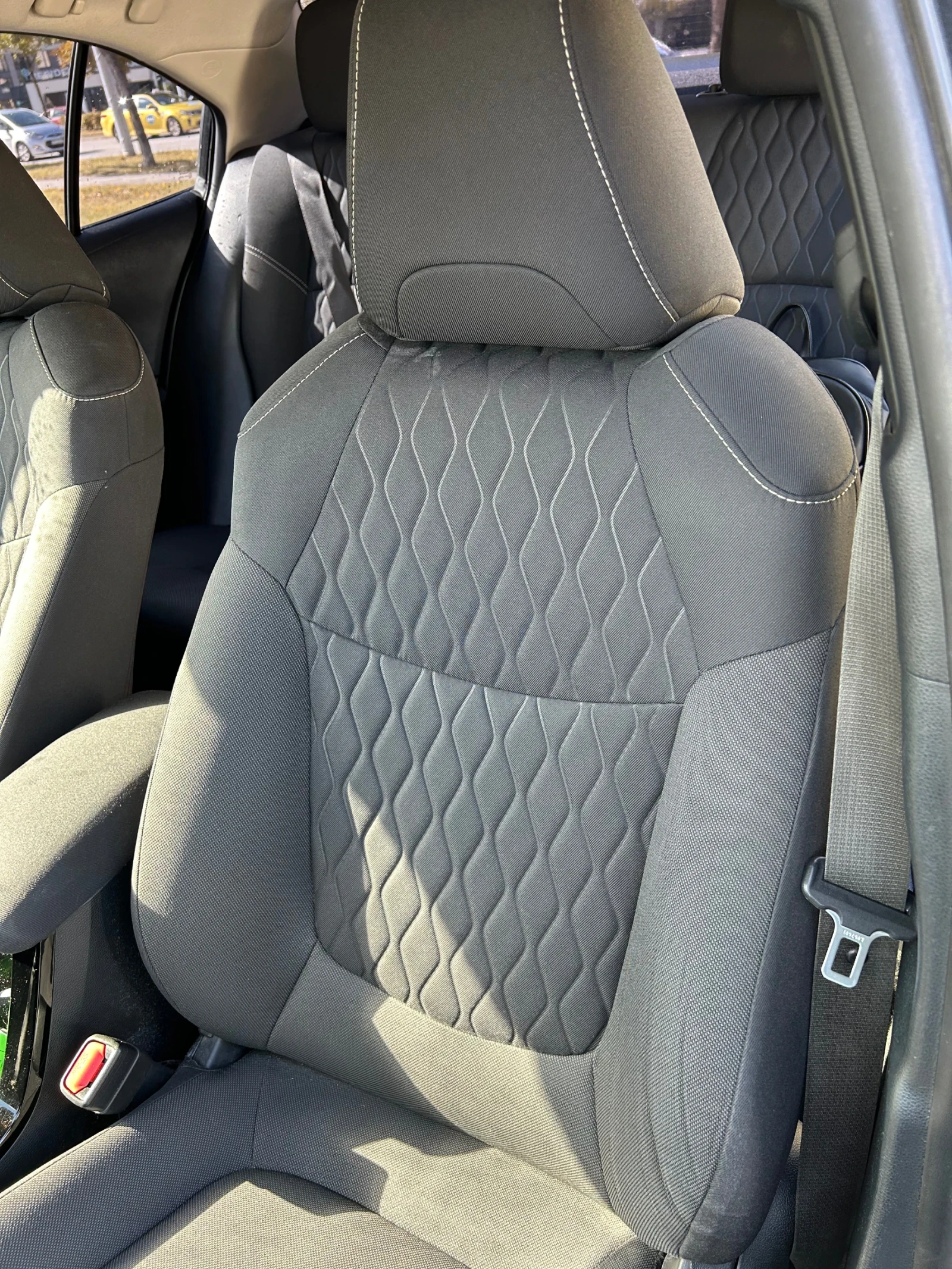 Toyota Corolla 1.5 120    | Mobile.bg   11