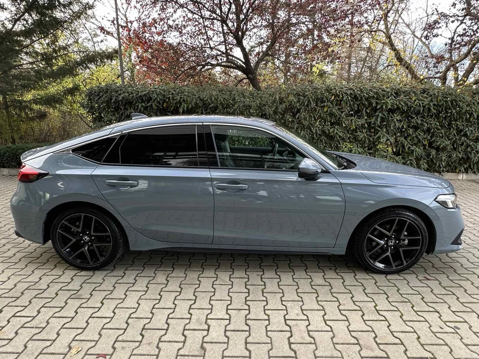 Honda Civic Advance - изображение 4