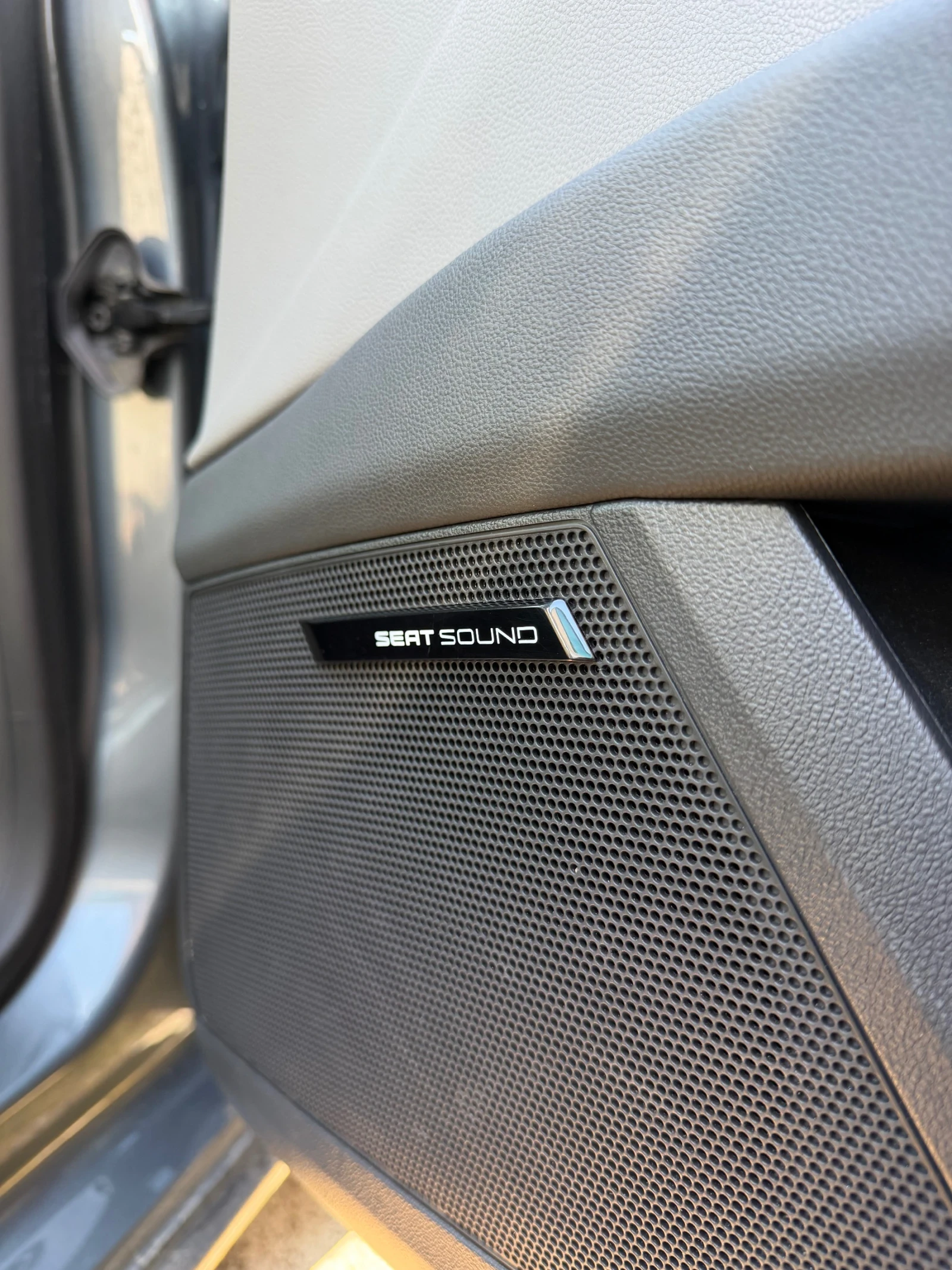 Seat Leon, снимка 10 - Автомобили и джипове - 53733909