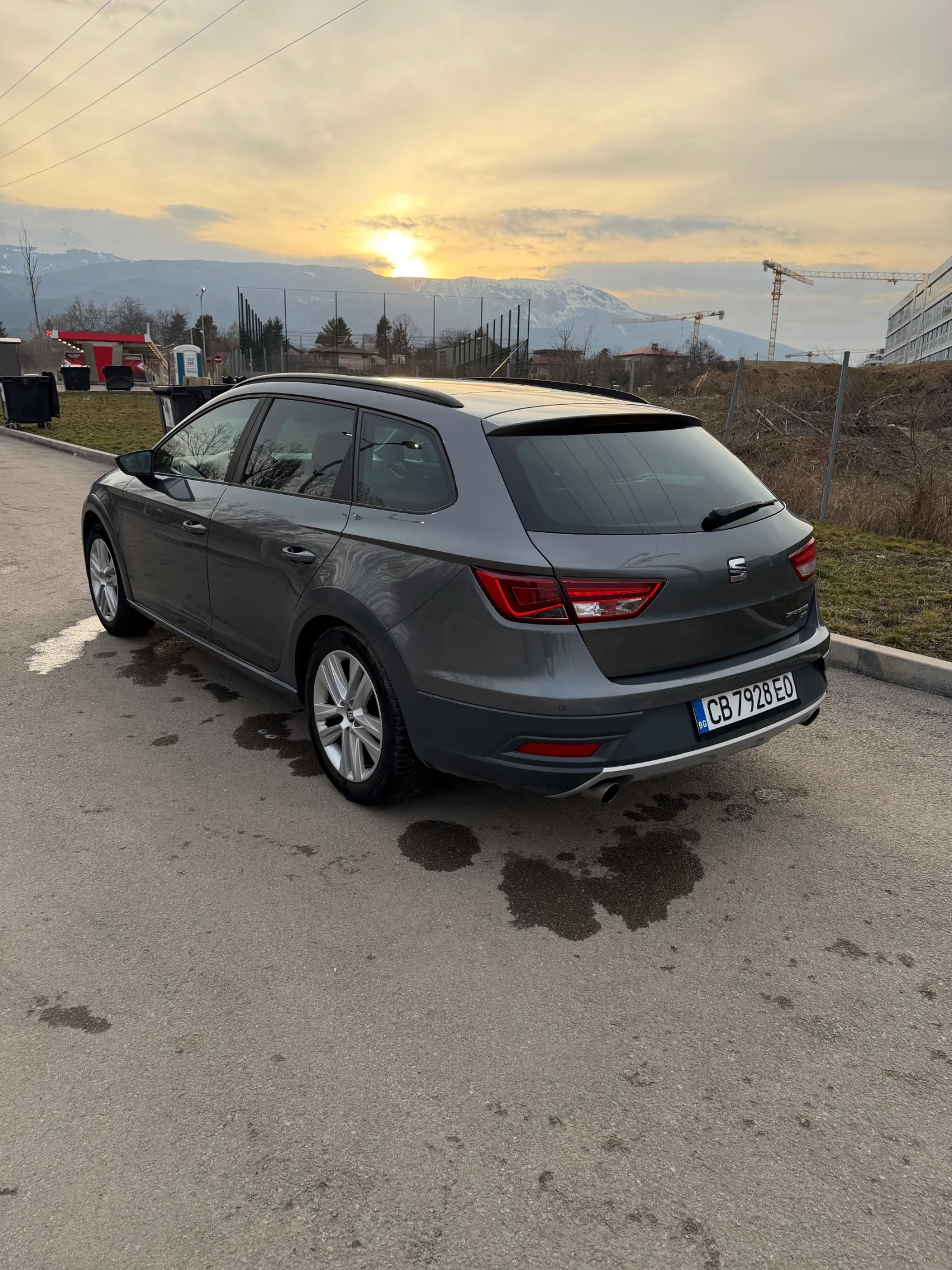 Seat Leon, снимка 5 - Автомобили и джипове - 53733909