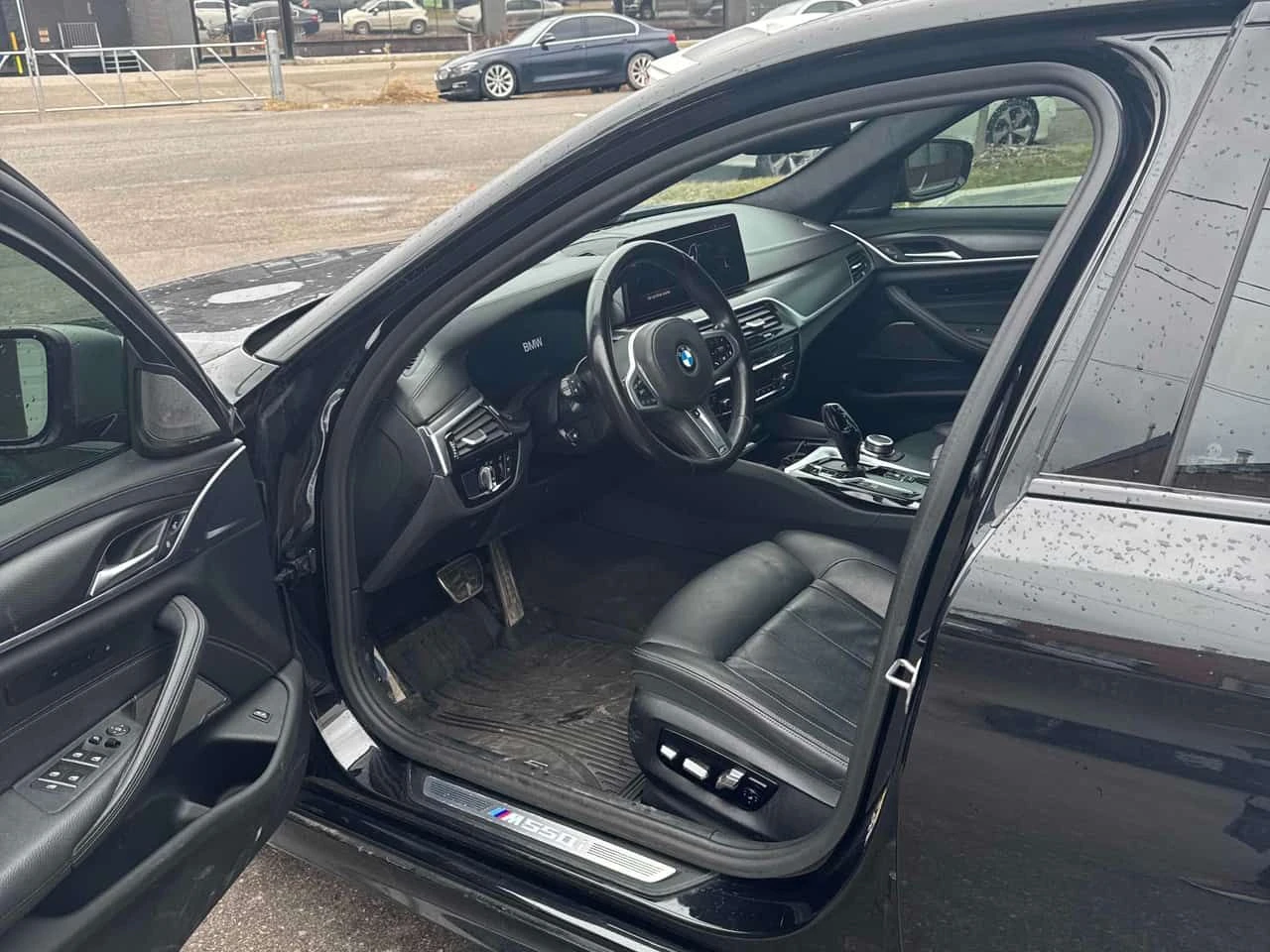 BMW 550 * M550i xDrive * 360 * ��������� * ����� * CARPLAY | Mobile.bg � ����������� 5