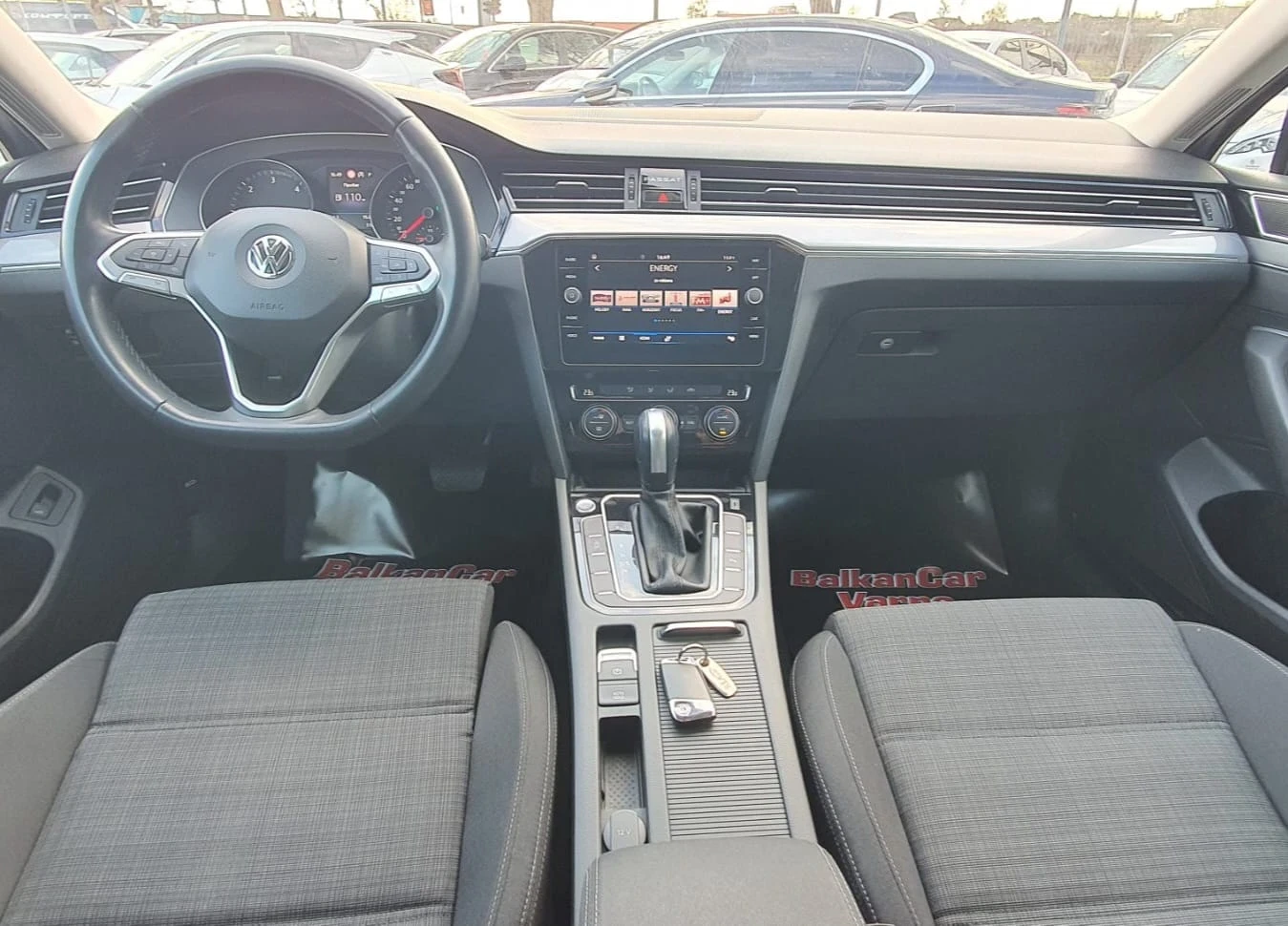 VW Passat 1.6TDI Bussines, снимка 15 - Автомобили и джипове - 54050427