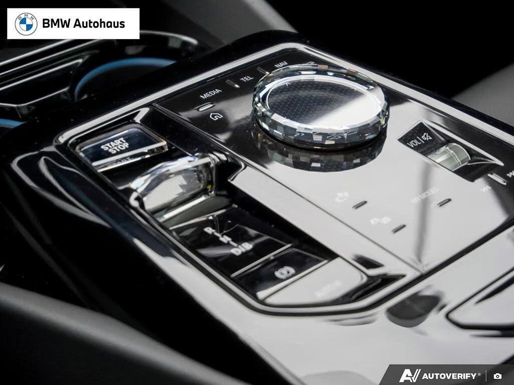 BMW i5 M60 AWD, снимка 16 - Автомобили и джипове - 54228757