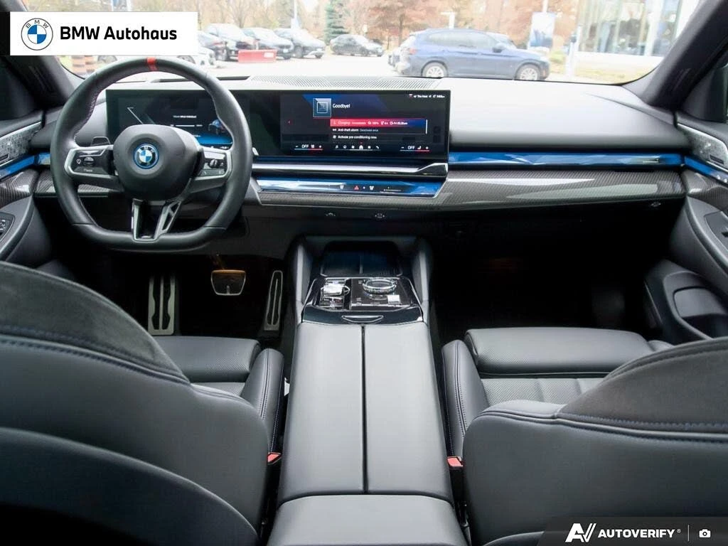 BMW i5 M60 AWD, снимка 13 - Автомобили и джипове - 54228757