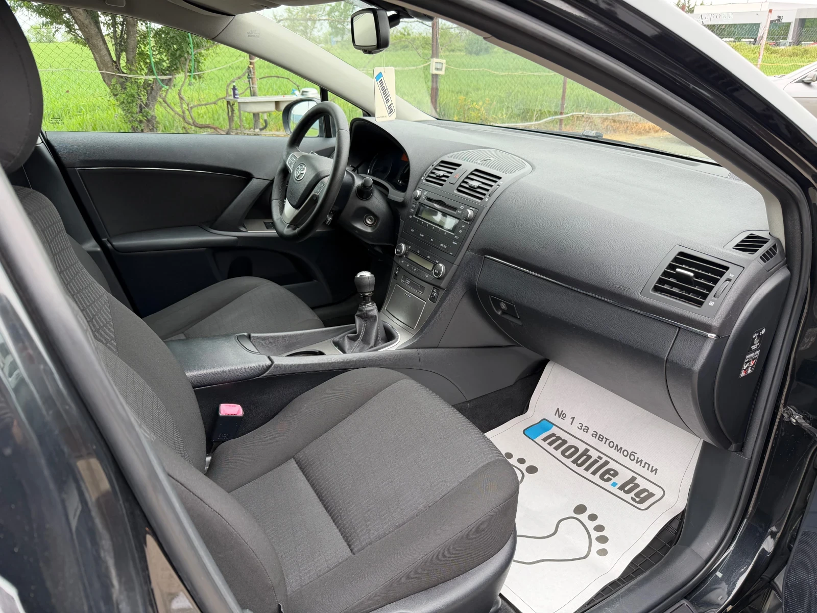 Toyota Avensis 1.8, снимка 11 - Автомобили и джипове - 54478623