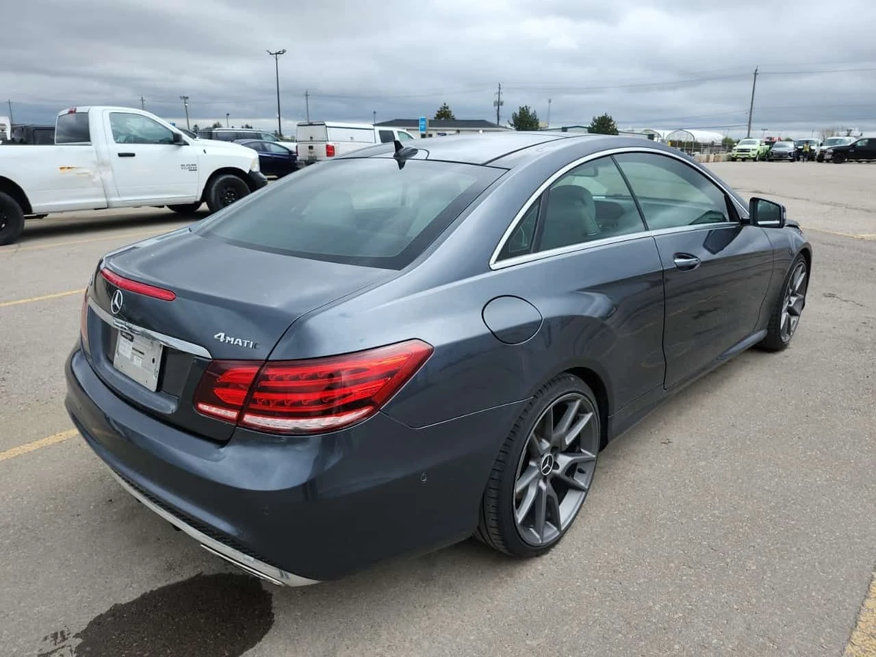 Mercedes-Benz E 400 * 2dr Cpe 4matic * CARFAX * БЕЗ ПЪРВОНАЧАЛНА ВНОСК, снимка 2 - Автомобили и джипове - 54738226