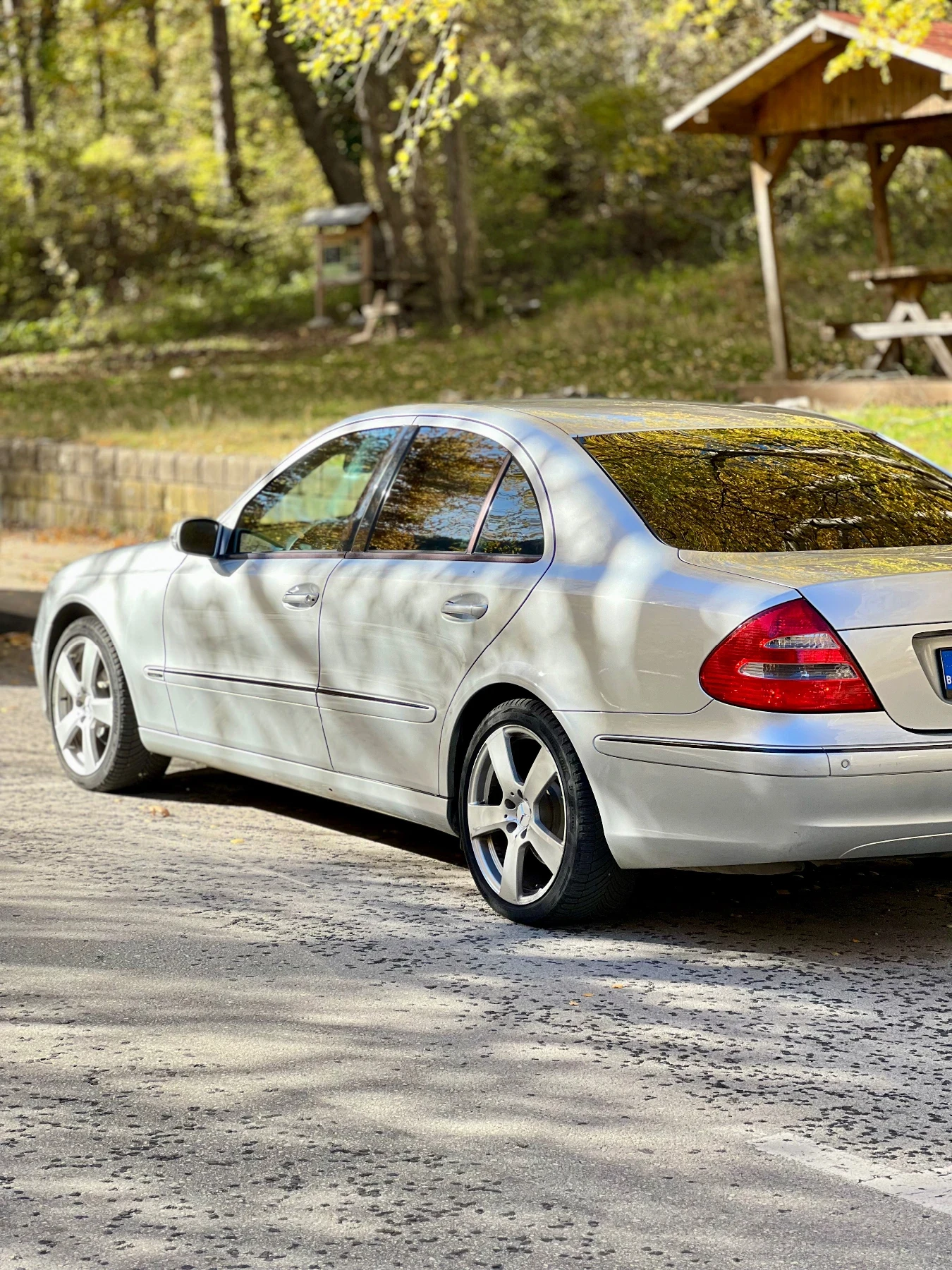 Mercedes-Benz E 280, снимка 4 - Автомобили и джипове - 54823007