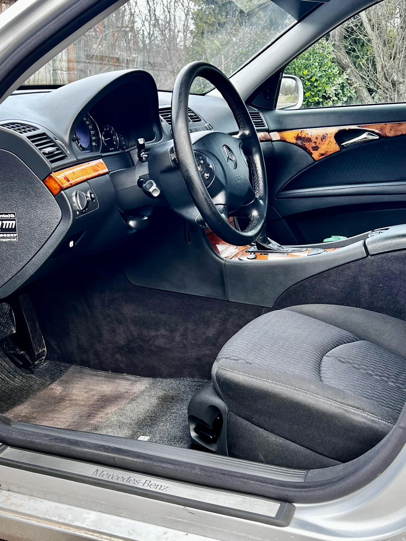 Mercedes-Benz E 280, снимка 6 - Автомобили и джипове - 54823007