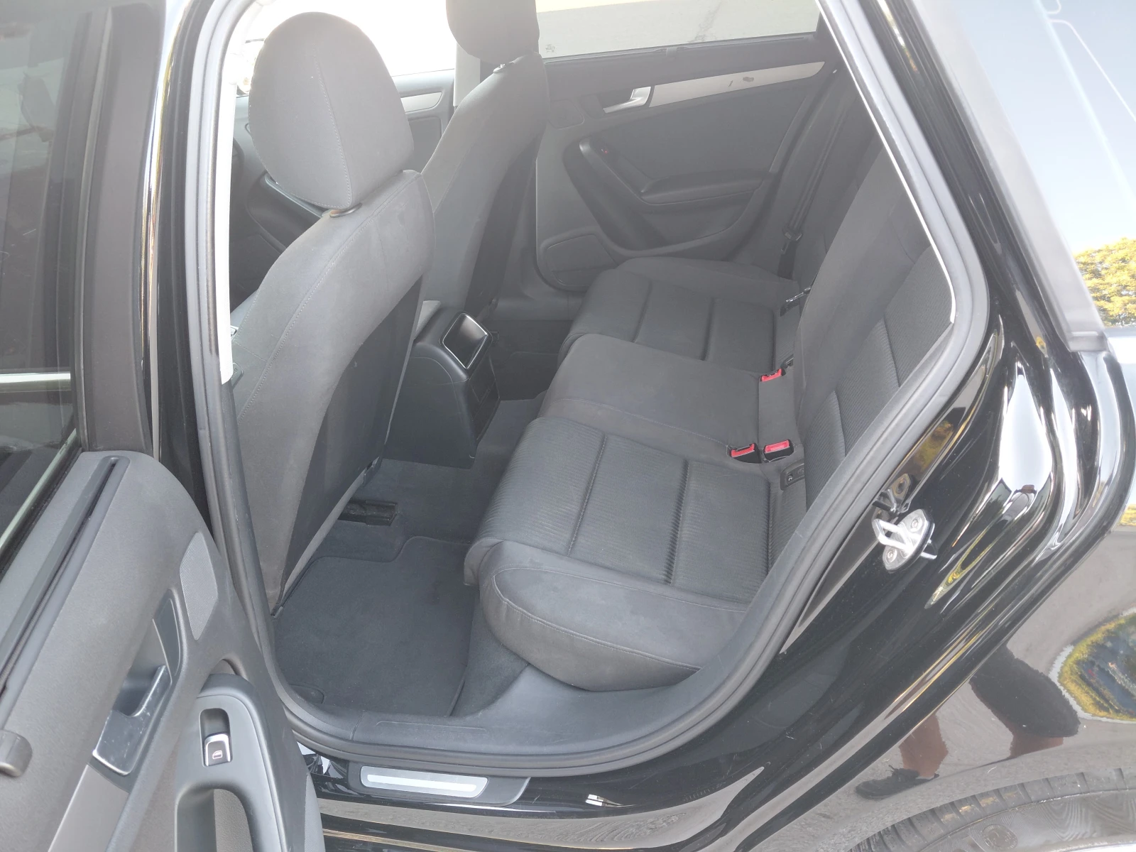 Audi A4 2.0TDI Facelift 177к.с. Italy, снимка 11 - Автомобили и джипове - 54840208
