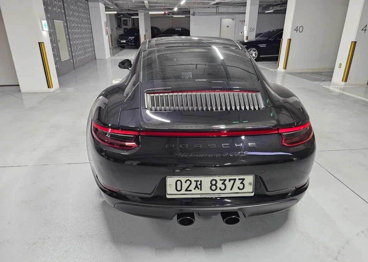 Porsche 911 GTS, снимка 3 - Автомобили и джипове - 55094250