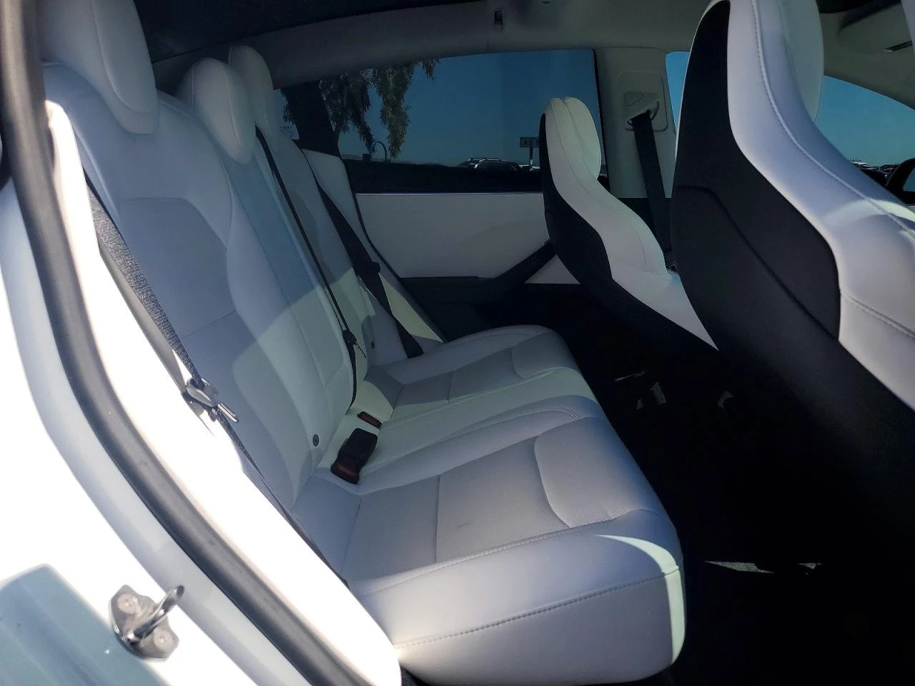 Tesla Model 3 PERFORMANCE ТЕРМОПОМПА* , снимка 10 - Автомобили и джипове - 55393365