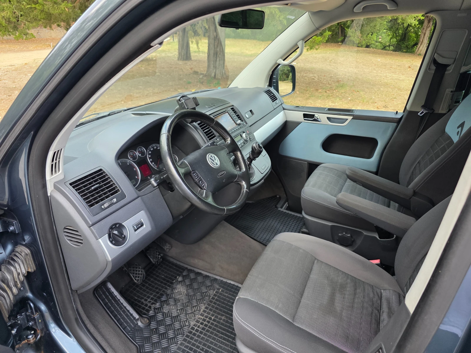 VW Multivan 4x4, снимка 11 - Автомобили и джипове - 55817672