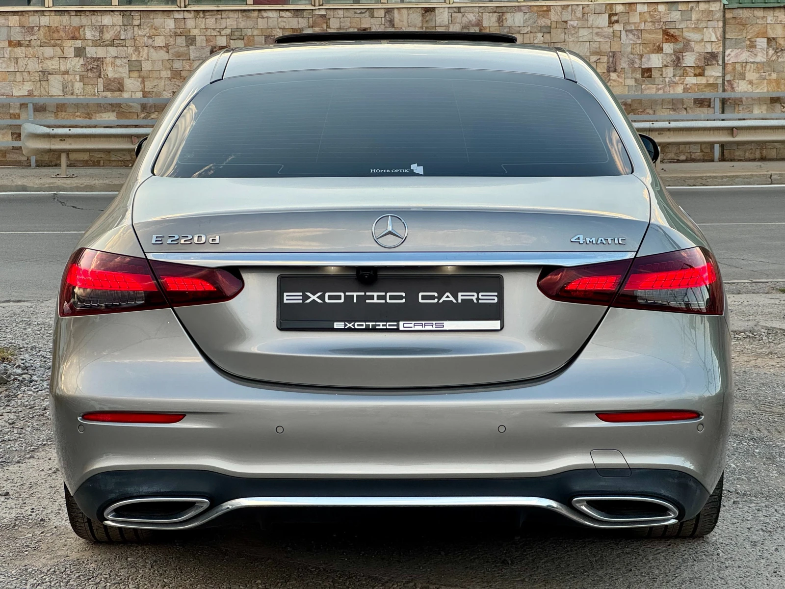 Mercedes-Benz E 220 d 4matic ! AMG Line !, снимка 5 - Автомобили и джипове - 55990995
