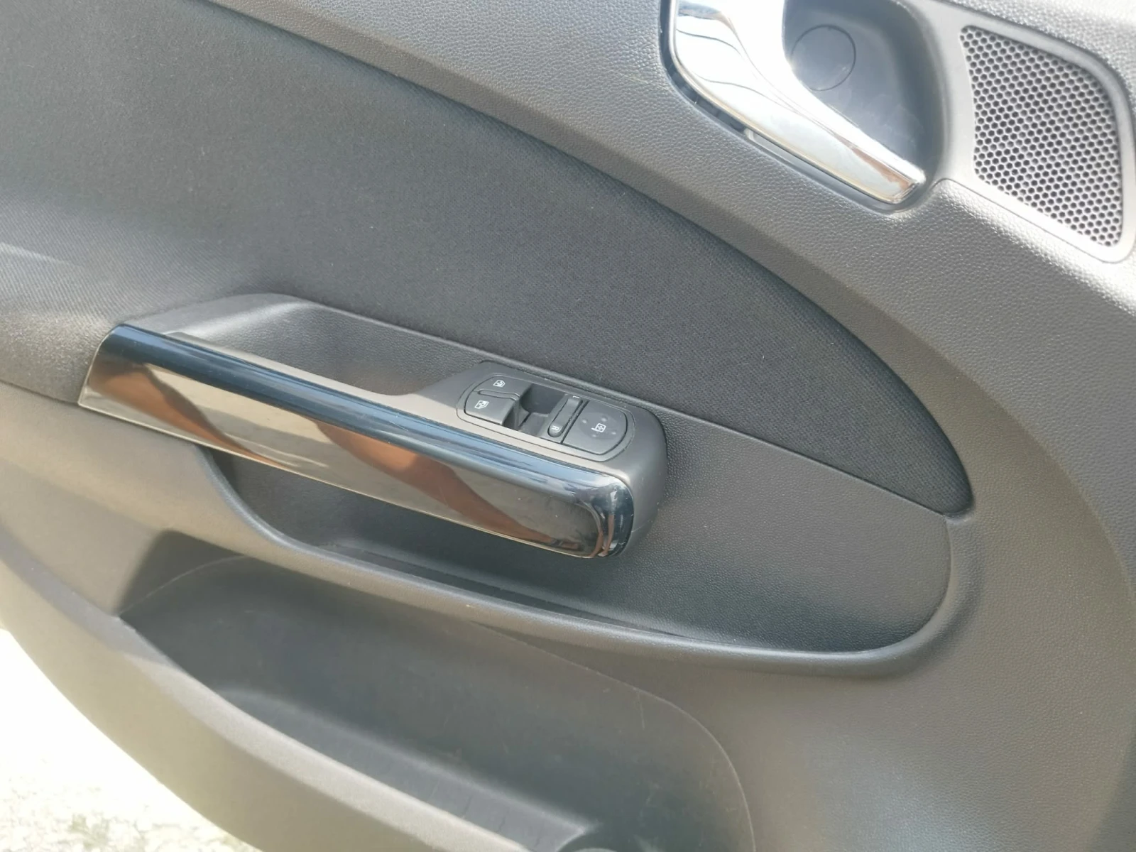 Opel Corsa, снимка 9 - Автомобили и джипове - 56120847
