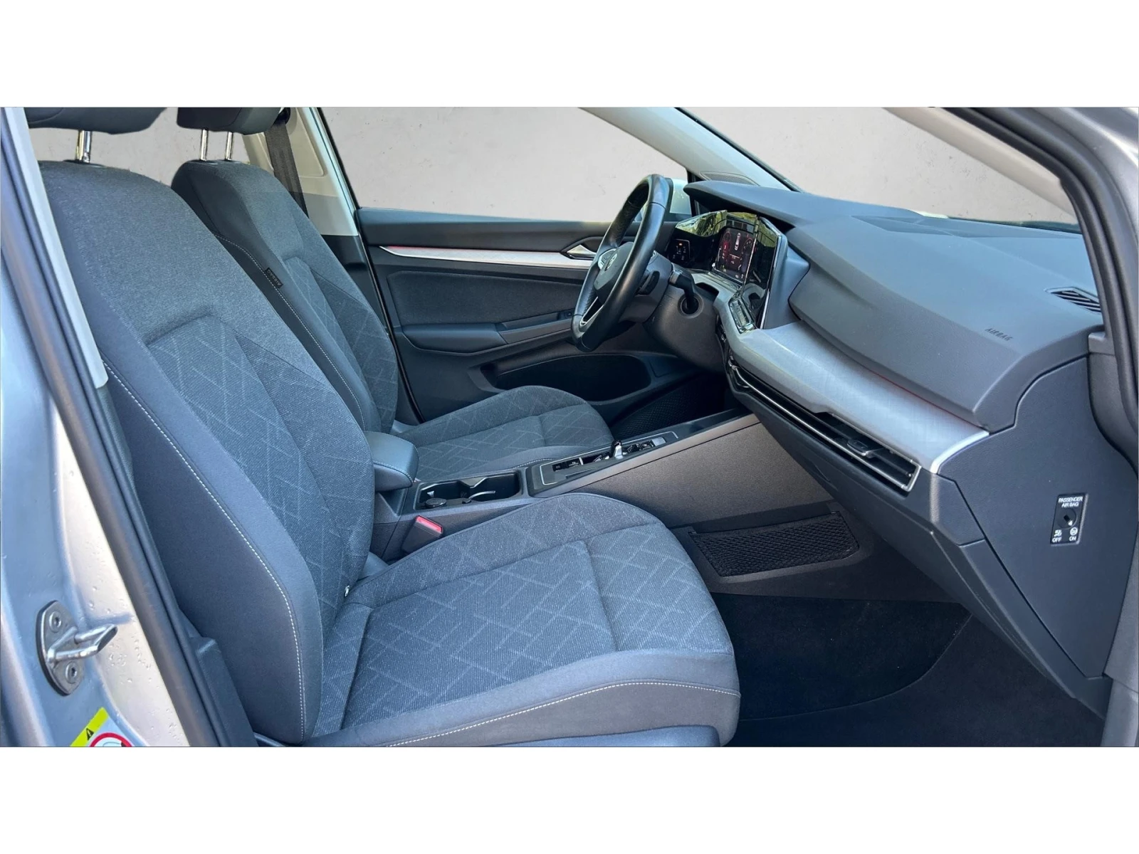 VW Golf 2.0 TDi  Life A/T, Месечна вноска от 300  , снимка 6 - Автомобили и джипове - 56251031