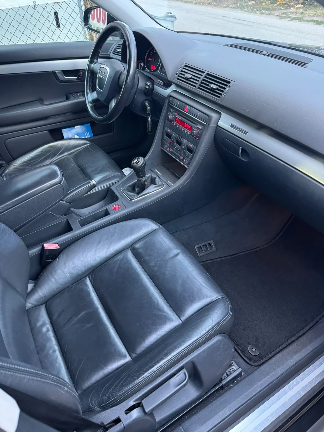 Audi A4 1.8T - Quattro - 6 скорости, снимка 10 - Автомобили и джипове - 56617367