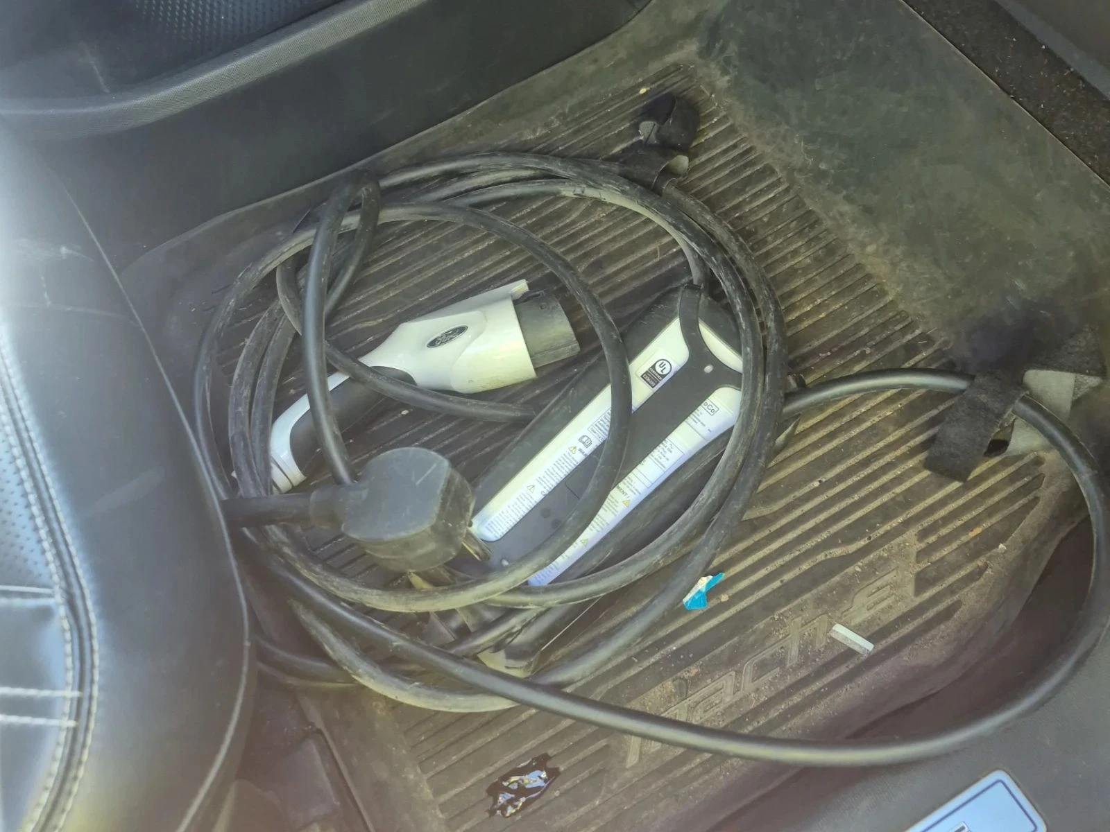 Ford Mustang Mach-E, снимка 15 - Автомобили и джипове - 56716946