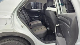 VW T-Roc 2.0TDI / ПОДГРЕВИ / ДИГИТАЛНО ТАБЛО, снимка 12