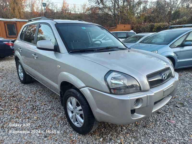 Hyundai Tucson 2.0i* 4&#215;4* 2009 godina, снимка 1 - Автомобили и джипове - 47899670