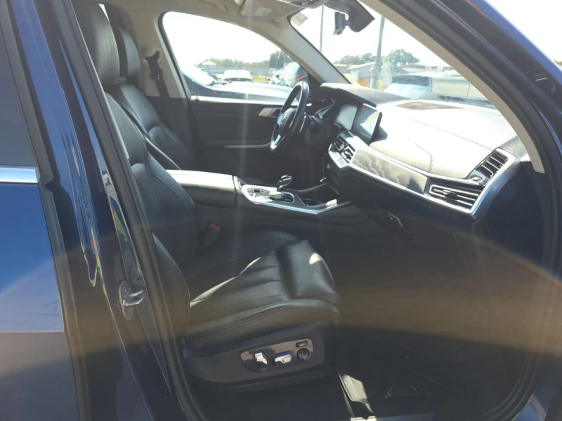 BMW X7 * CARFAX * БЕЗ ПЪРВОНАЧАЛНА ВНОСКА, снимка 8 - Автомобили и джипове - 52815831