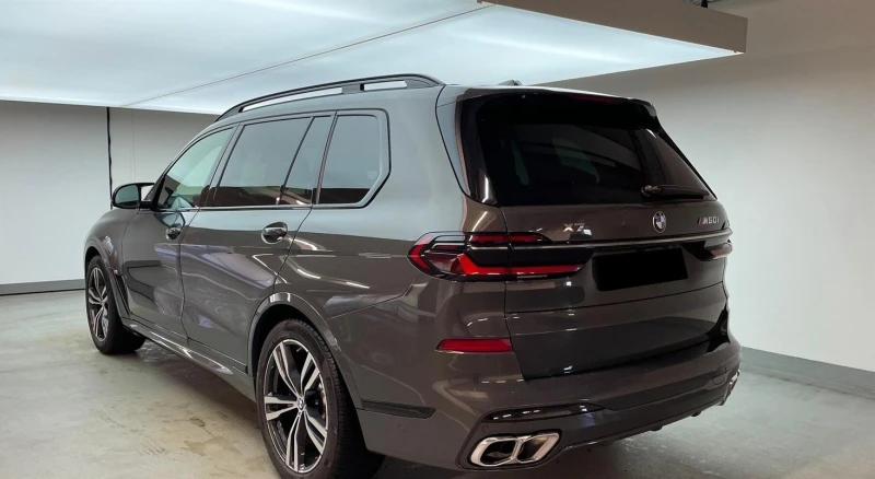 BMW X7 M60i/xDrive/FACELIFT/EXCLUSIV/PANO SKY/H&K/HEAD UP, снимка 4 - Автомобили и джипове - 53512342