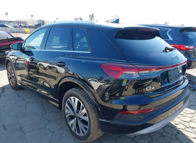 Audi Q4 E-TRON 40* ПАНОРАМА* ДИГ.ТАБЛО* ПОДГРЕВИ - изображение 4