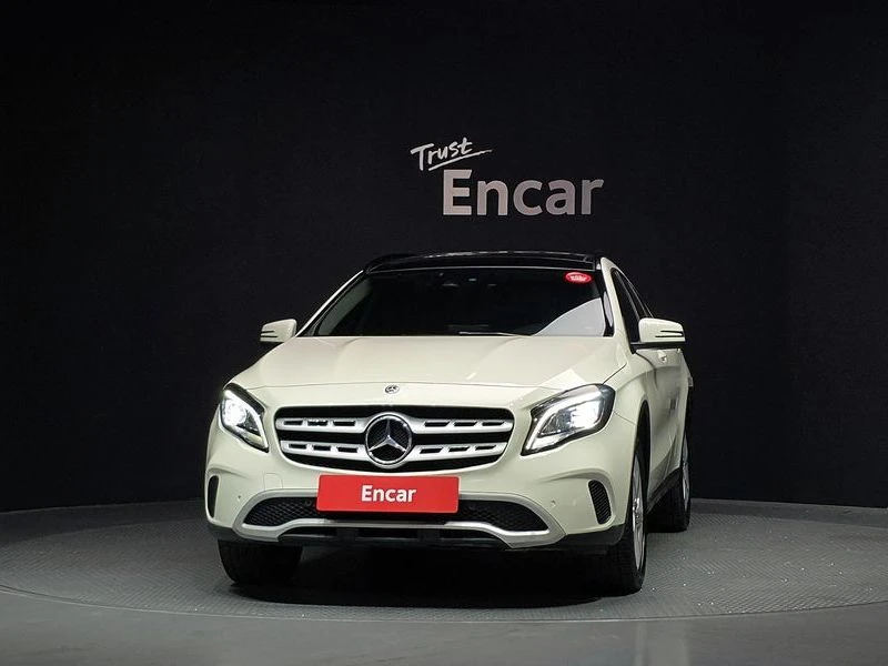 Mercedes-Benz GLA GLA220| 184к.с.| ВКЛ.ТЕХНОТЕСТ, снимка 3 - Автомобили и джипове - 55222242