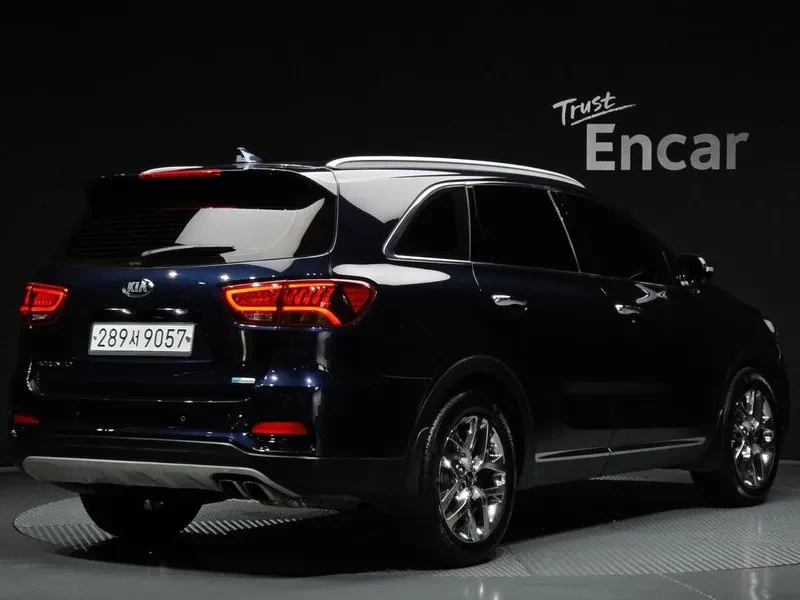 Kia Sorento Diesel 2.0 2Wd Master, снимка 2 - Автомобили и джипове - 56118967